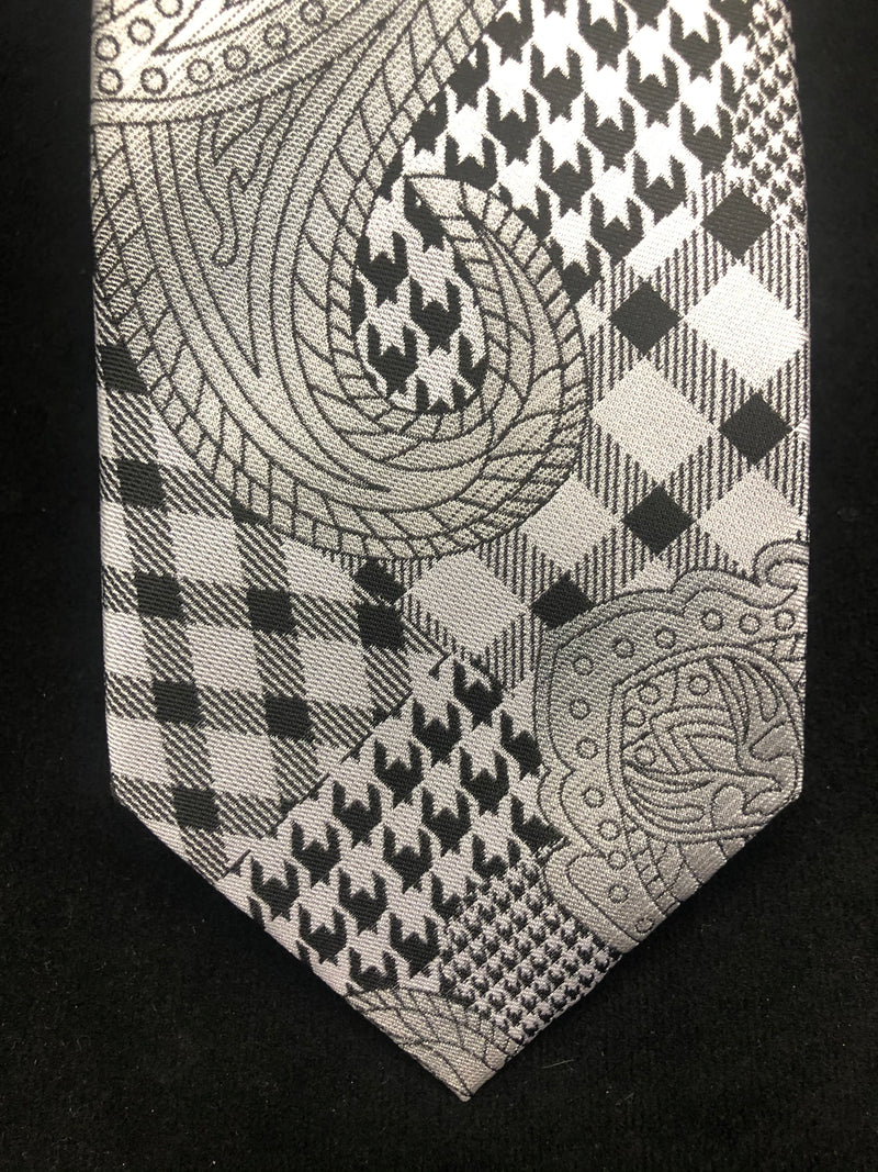 Verse 9 Tie & Hanky Set