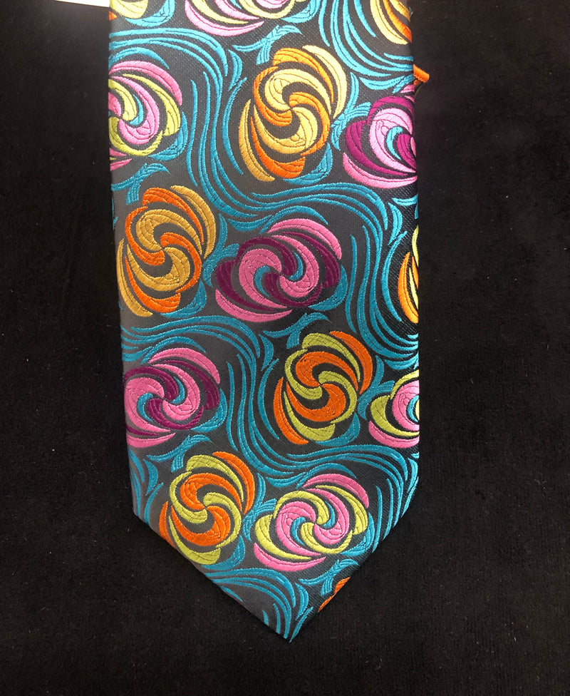 Verse 9 Matching Tie & Hanky Set