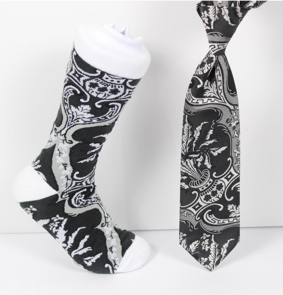 Verse 9 Kawaski - 2 Black/White/Grey Paisley Jacquard Floral Pattern Print Design Sock Combo